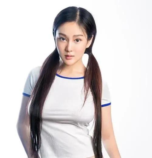 最新欢乐喜剧的多维度观点分析探讨
