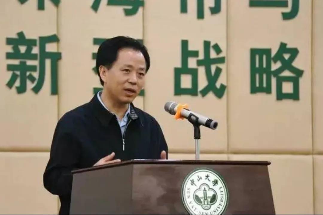珠海书记李嘉的最新动态，励志之光照亮珠海，成就与自信背后的变化故事